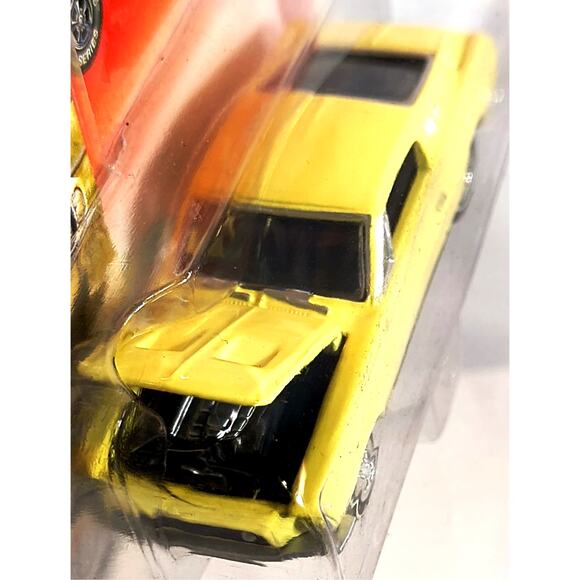 Johnny Lightning Mustang Illustrated 1967 FORD MUSTANG GTA, New, See Pics/Descr. - Picture 3 of 5